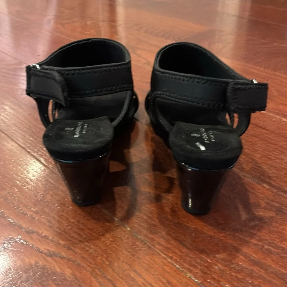 N/A stylish black